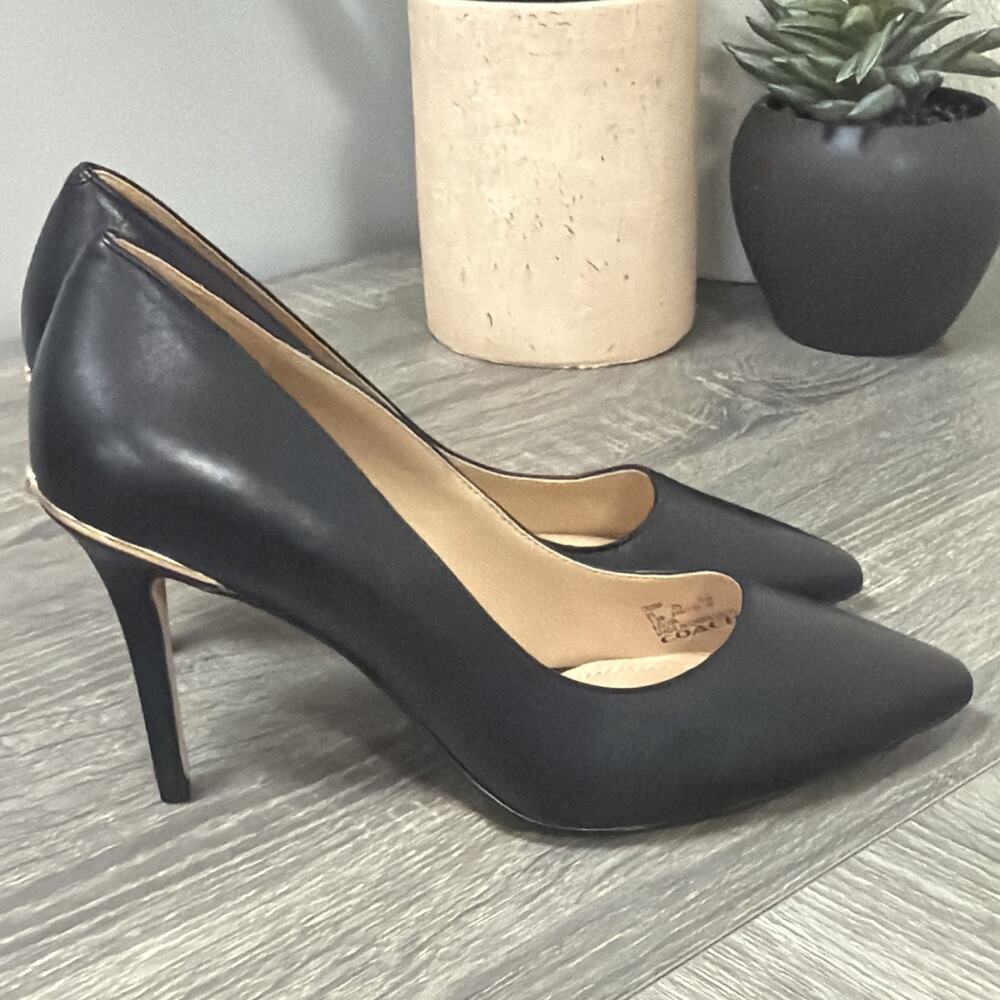 Coach Designer Pumps 7.5 - Picture 8 of 9